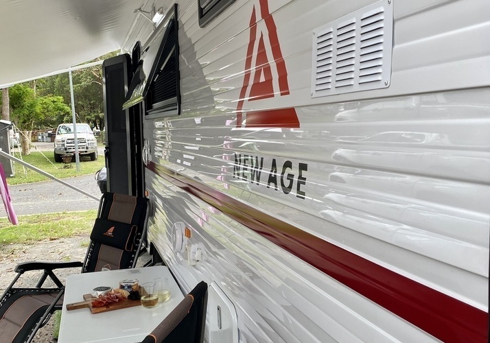 Image of a Caravan - Image 0