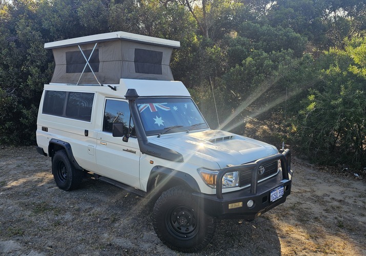 Image of a Campervan - Image 0