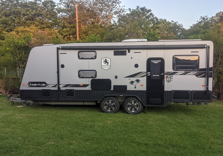 Image of a Caravan - Image 0
