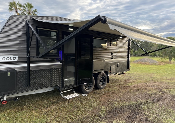Image of a Caravan - Image 0