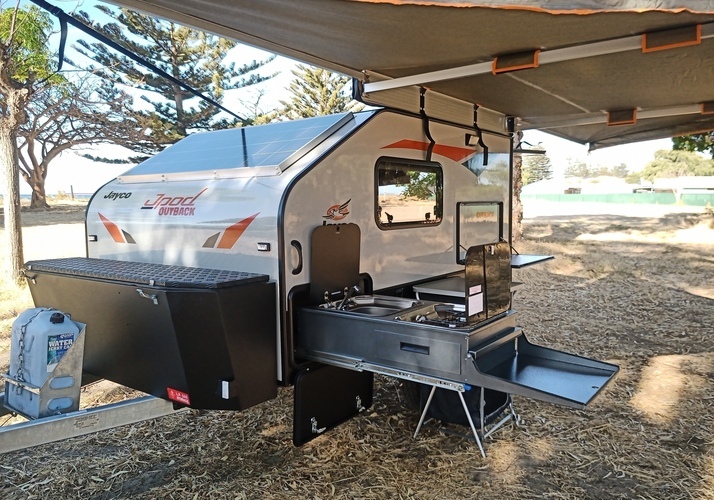 Image of a Caravan - Image 0