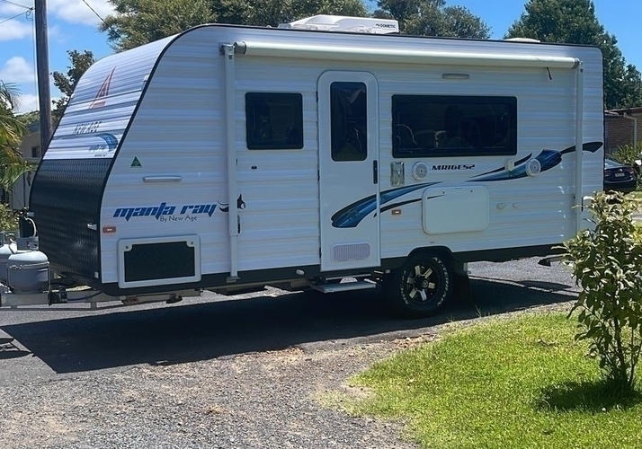 Image of a Caravan - Image 0