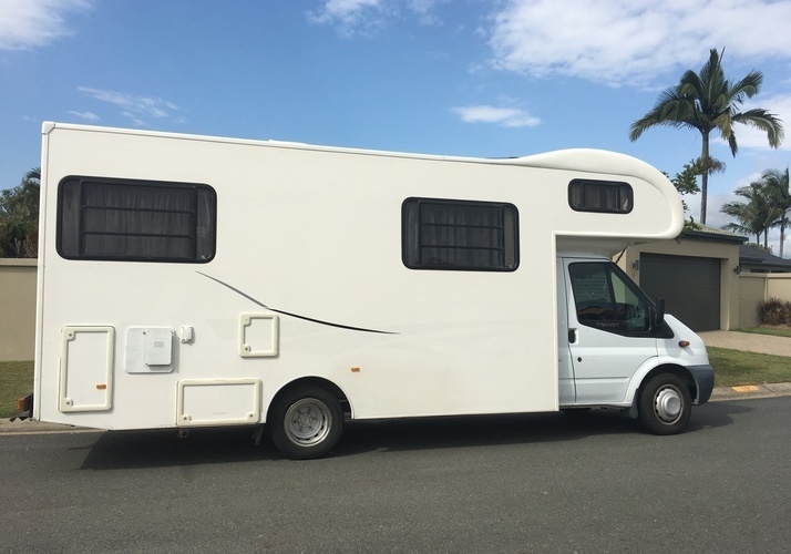 Image of a Motorhome - Image 0