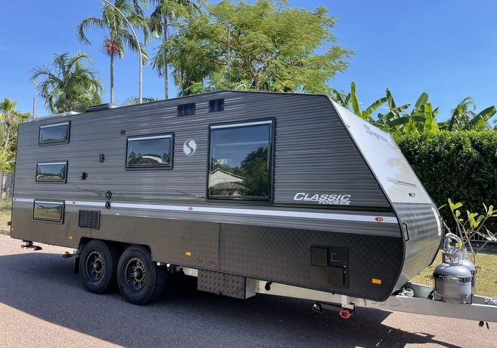 Image of a Caravan - Image 0