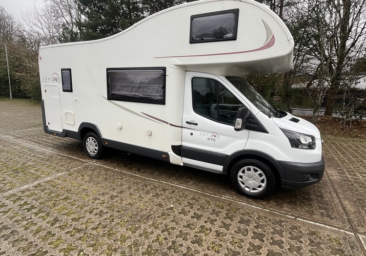 Image of a Motorhome - Image 0