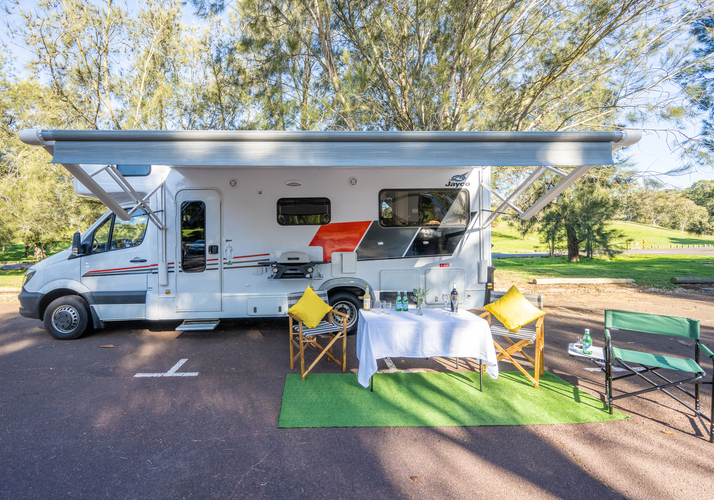 Image of a Motorhome - Image 0