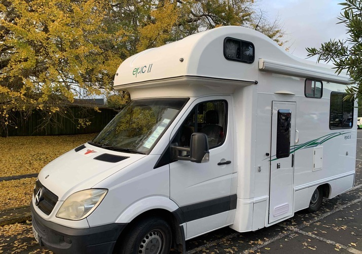 Image of a Motorhome - Image 0