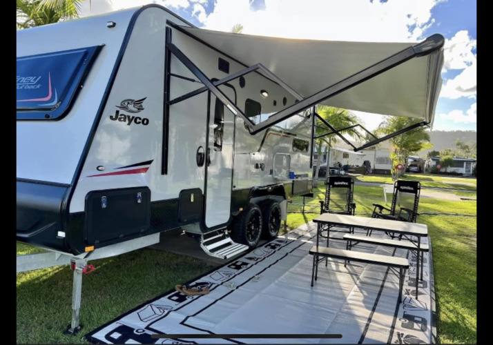 Image of a Caravan - Image 0