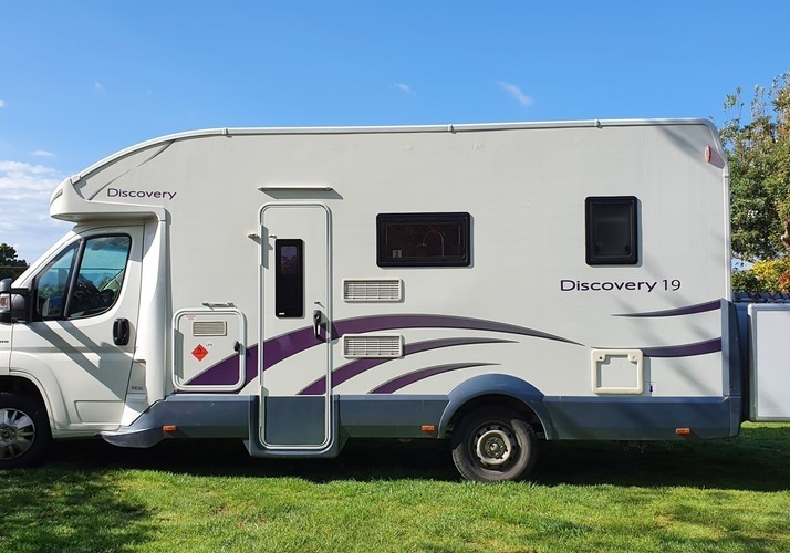 Image of a Motorhome - Image 0