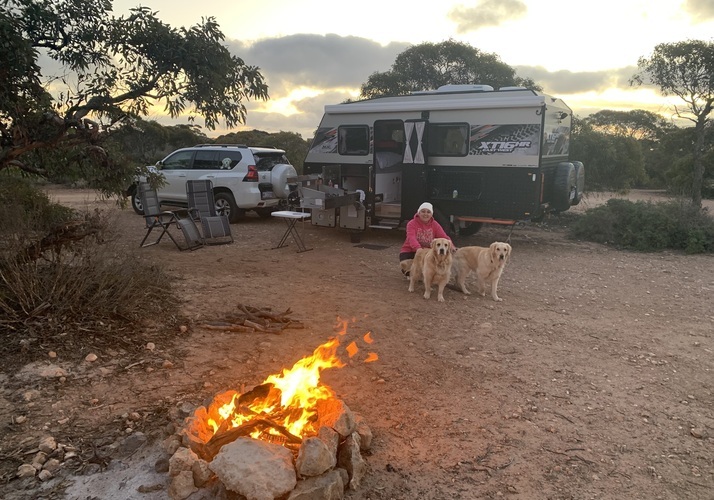 Image of a Caravan - Image 0