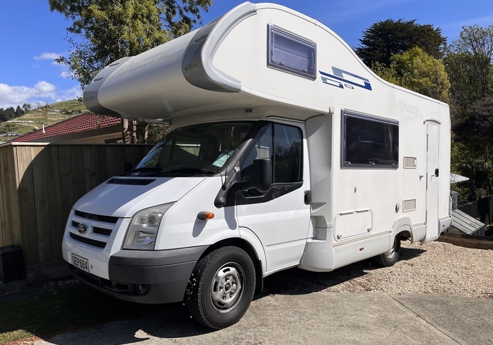 Image of a Motorhome - Image 0