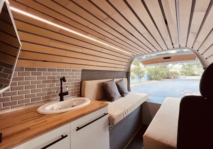 Image of a Campervan - Image 0