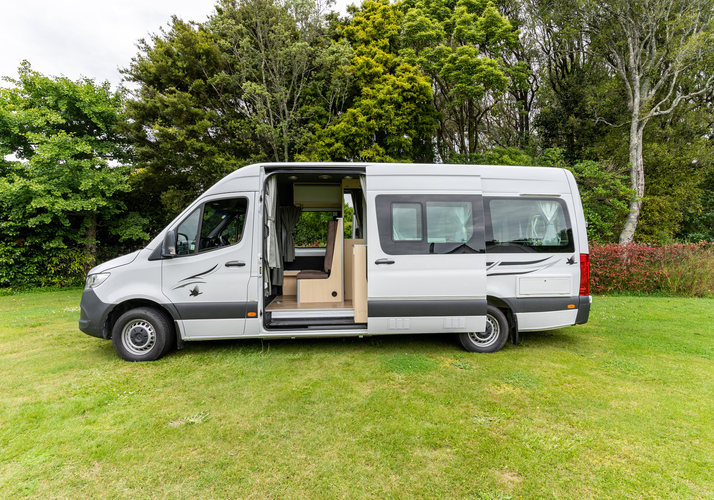 Image of a Motorhome - Image 0