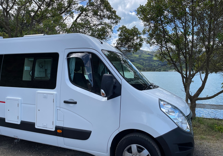 Image of a Campervan - Image 0