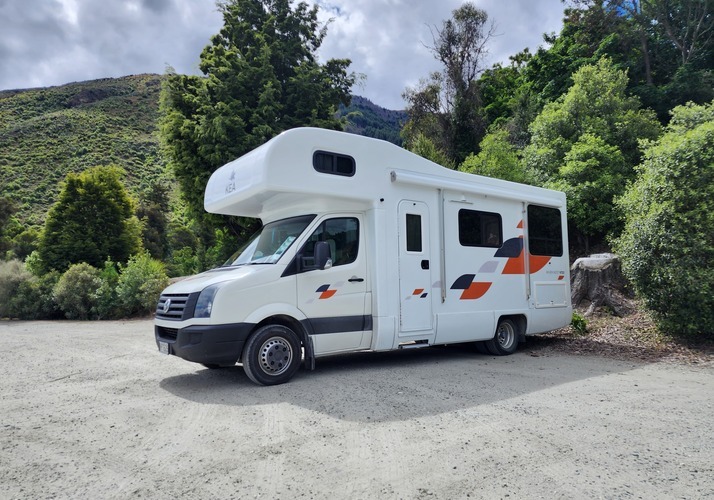 Image of a Motorhome - Image 0