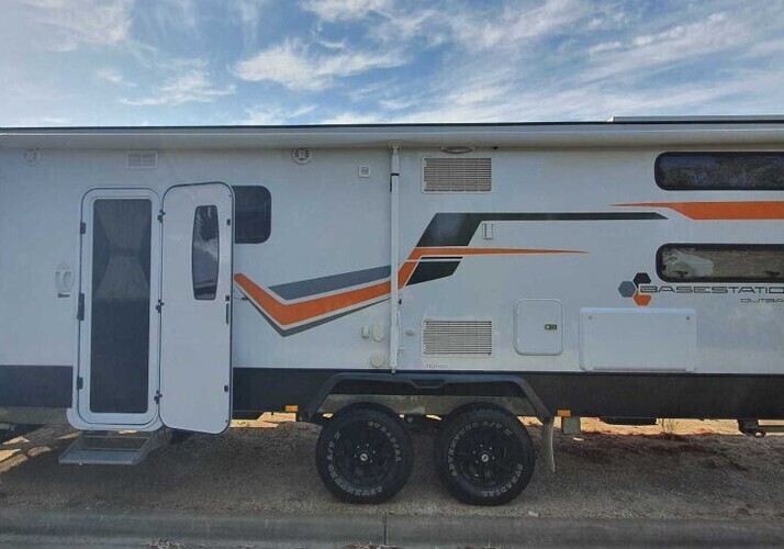 Image of a Toy Hauler - Image 0