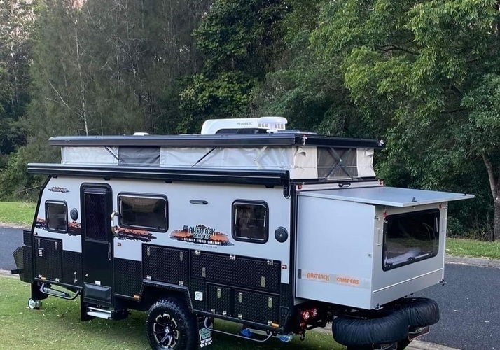 Image of a Caravan - Image 0