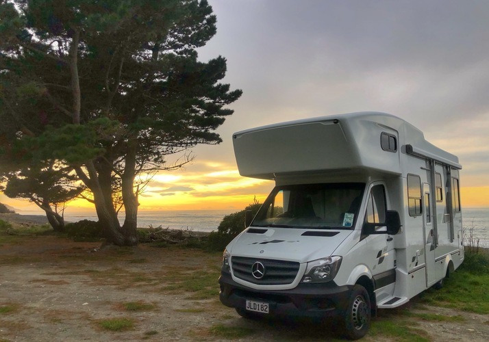 Image of a Motorhome - Image 0