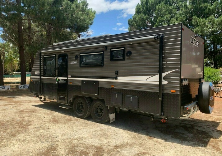 Image of a Caravan - Image 0