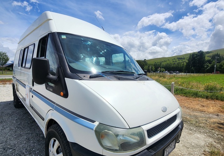 Image of a Motorhome - Image 0