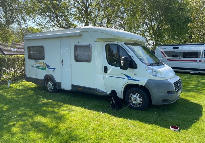 Image of a Motorhome - Image 0