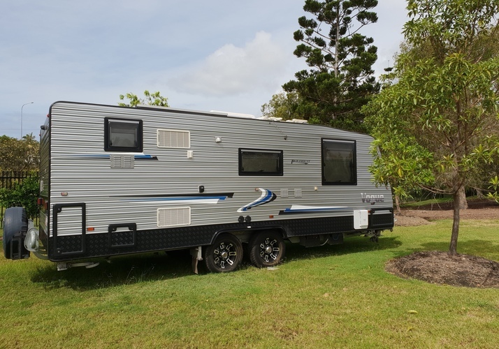 Image of a Caravan - Image 0