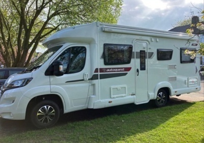 Image of a Motorhome - Image 0