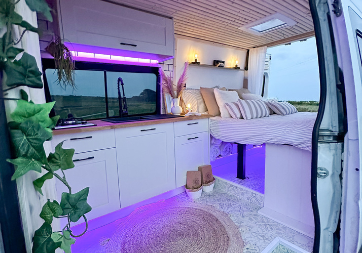 Image of a Campervan - Image 0