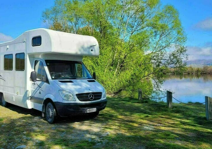 Image of a Motorhome - Image 0