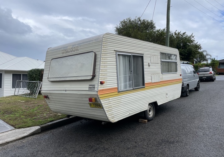 Image of a Caravan - Image 0
