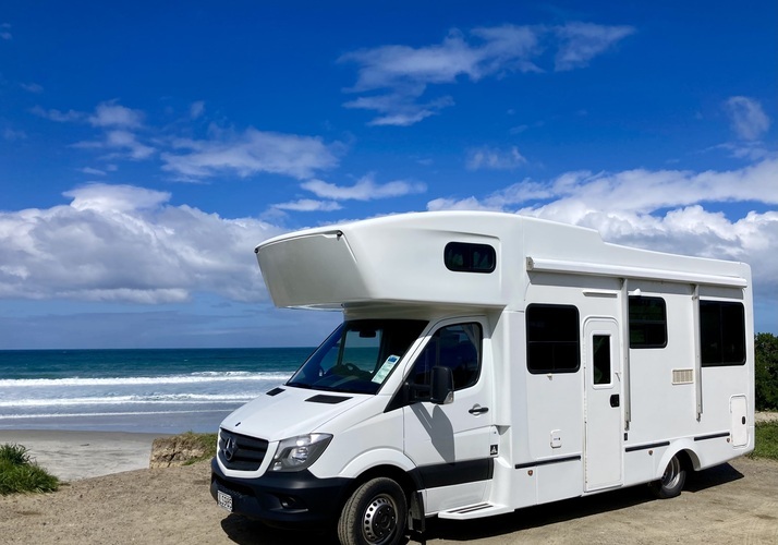 Image of a Motorhome - Image 0