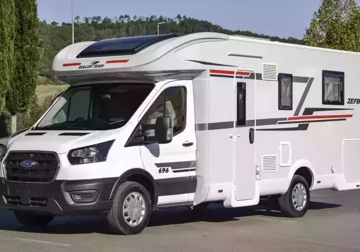 Image of a Motorhome - Image 0