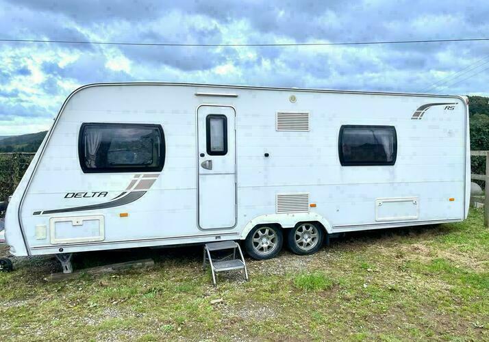 Image of a Caravan - Image 0
