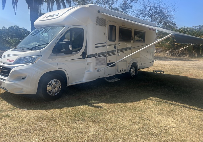 Image of a Motorhome - Image 0