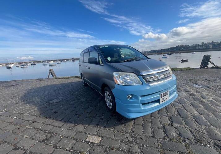 Image of a Campervan - Image 0