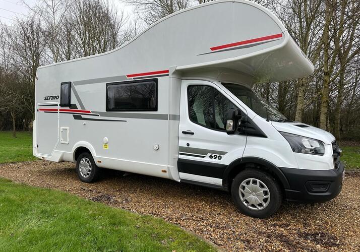Image of a Motorhome - Image 0
