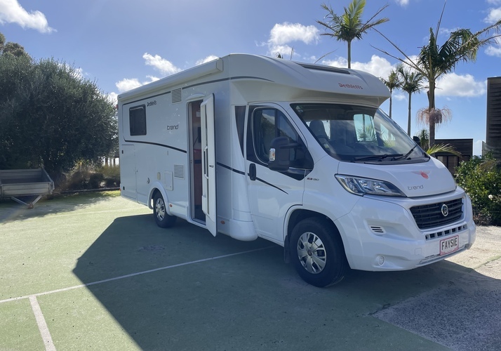 Image of a Motorhome - Image 0