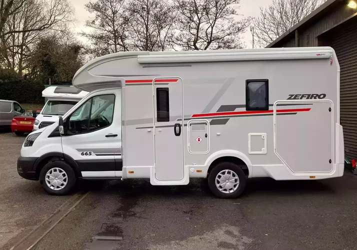 Image of a Motorhome - Image 0