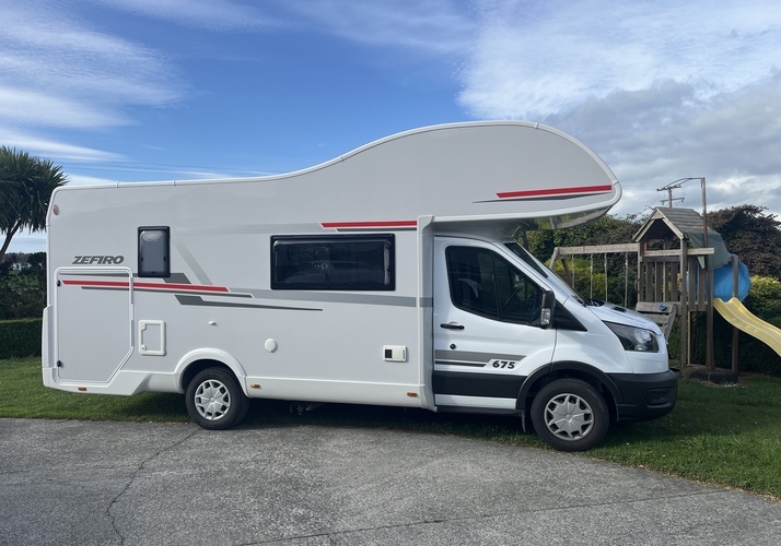 Image of a Motorhome - Image 0