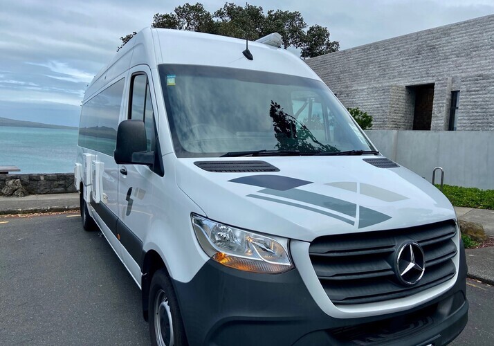 Image of a Motorhome - Image 0