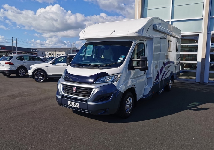 Image of a Motorhome - Image 0