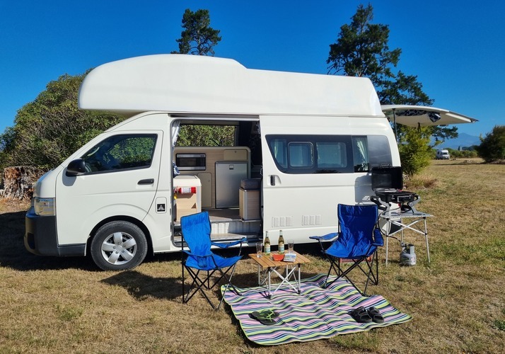 Image of a Campervan - Image 0