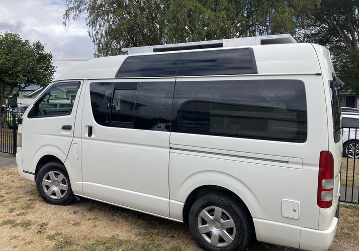 Image of a Campervan - Image 0
