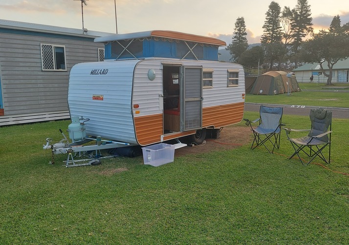 Image of a Caravan - Image 0