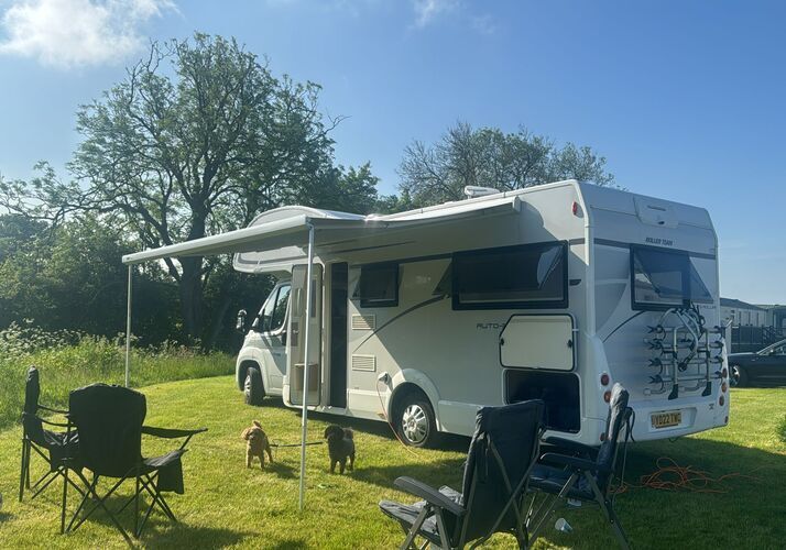 Image of a Motorhome - Image 0
