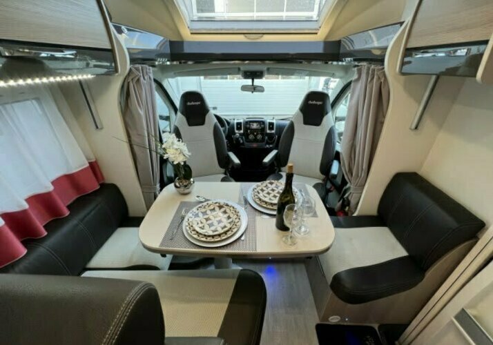 Afbeelding van een Motorhome - Afbeelding 0