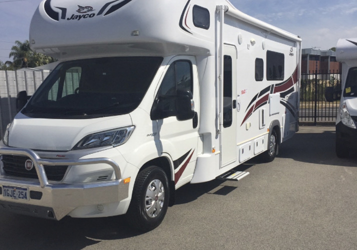 Image of a Motorhome - Image 0