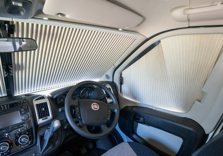 Image of a Motorhome - Image 7