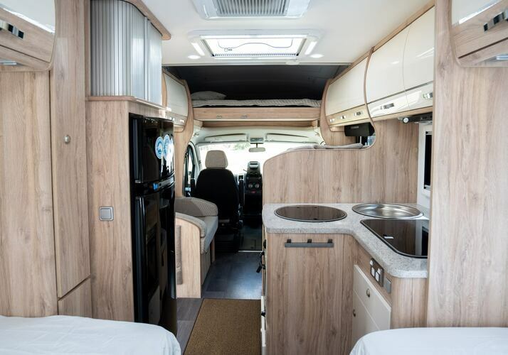 Image of a Motorhome - Image 10