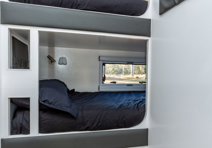Image of a Caravan - Image 6